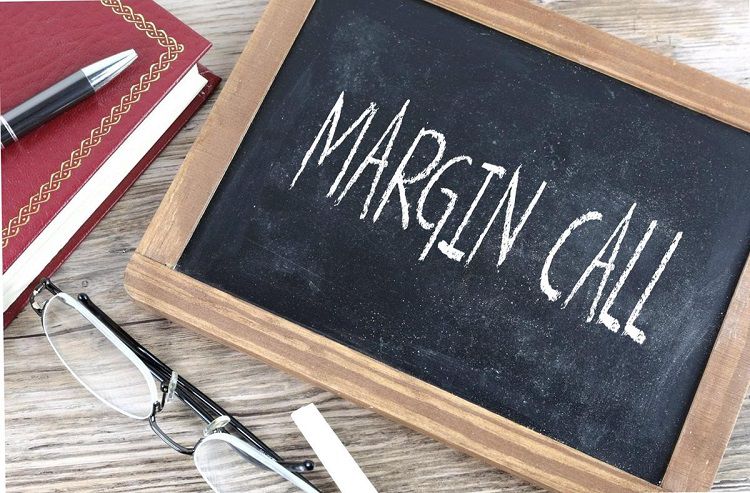 Apa yang Menyebabkan Margin Call?