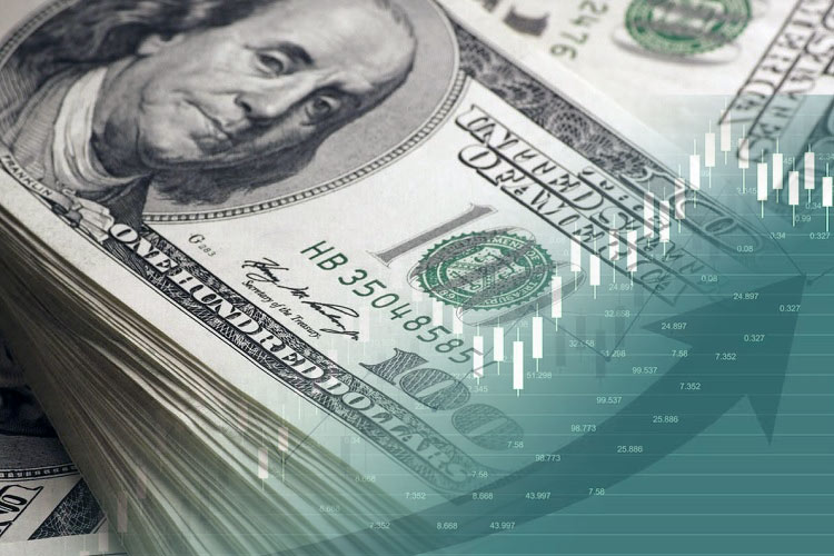 Dolar menguat